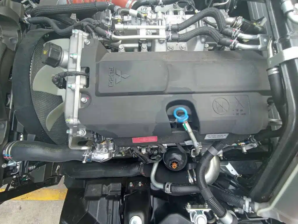 Động cơ xe tải fuso 5 tấn