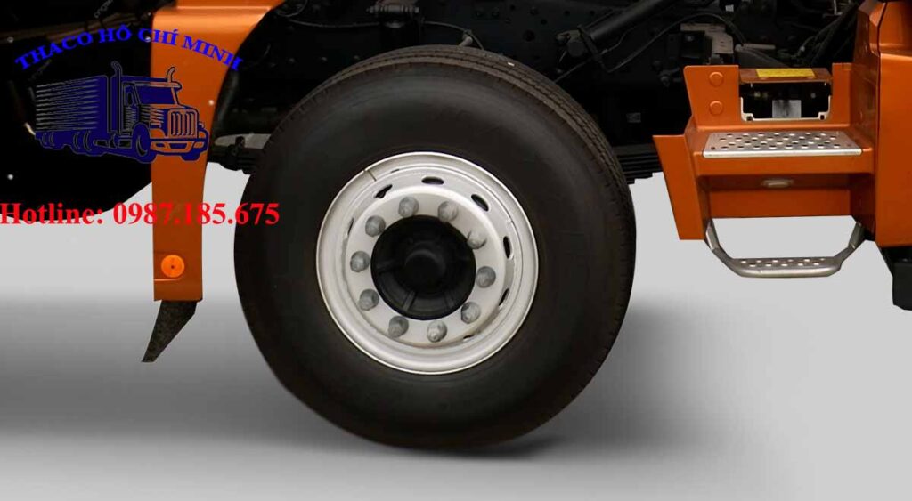 FOTON AUMAN C340 - TẢI 19.9 TẤN Cụm bậc lên xuống